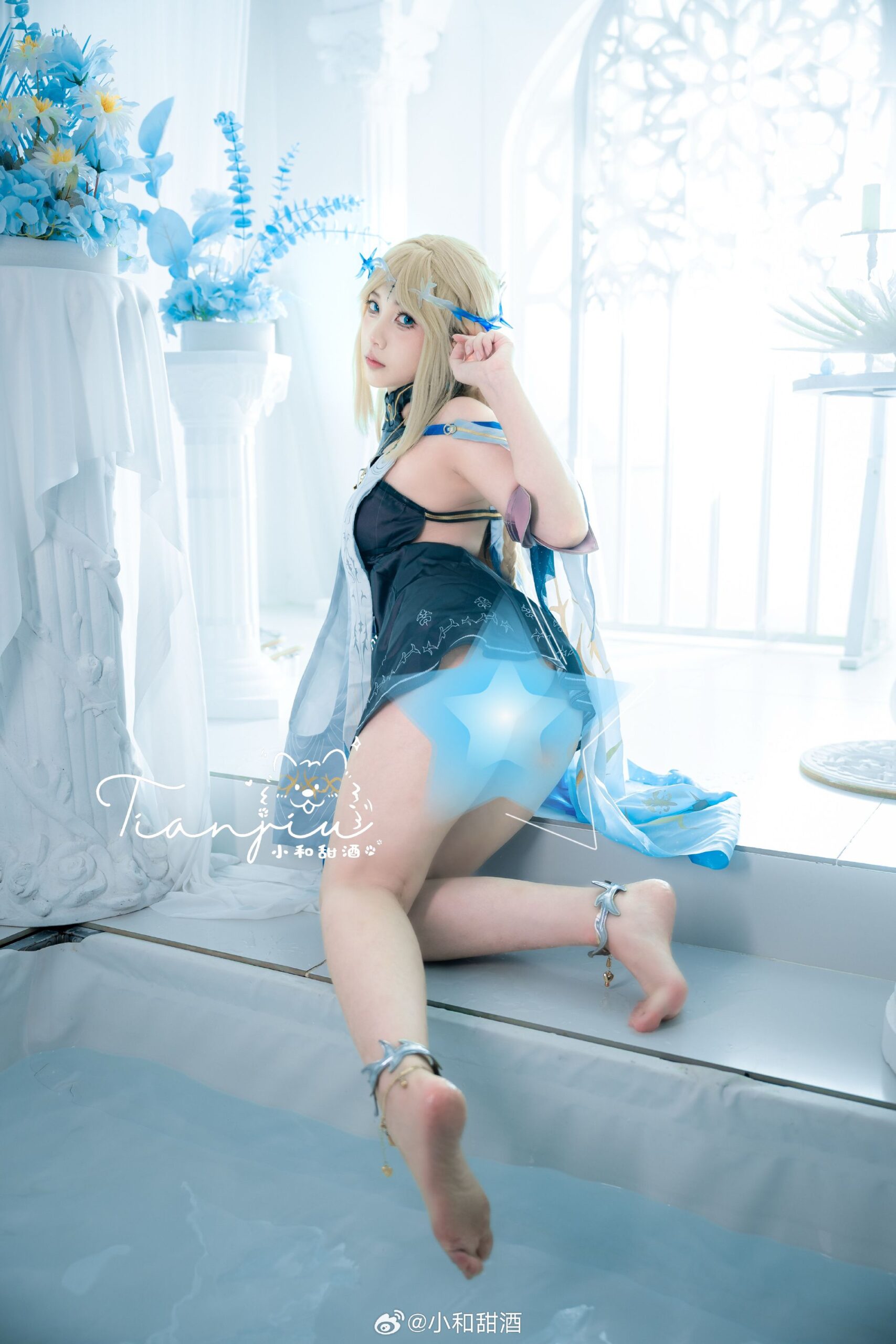 小和甜酒COSPLAY《鸣潮》卡提希娅