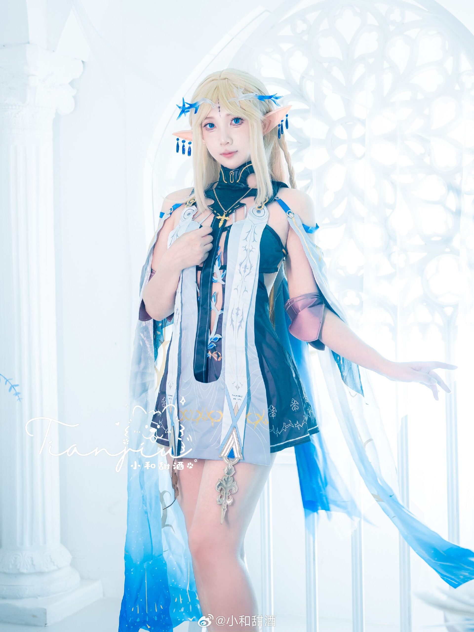 小和甜酒COSPLAY《鸣潮》卡提希娅