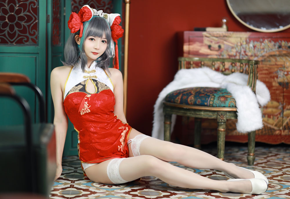 51酱COSPLAY《碧蓝航线》柴郡新春旗袍
