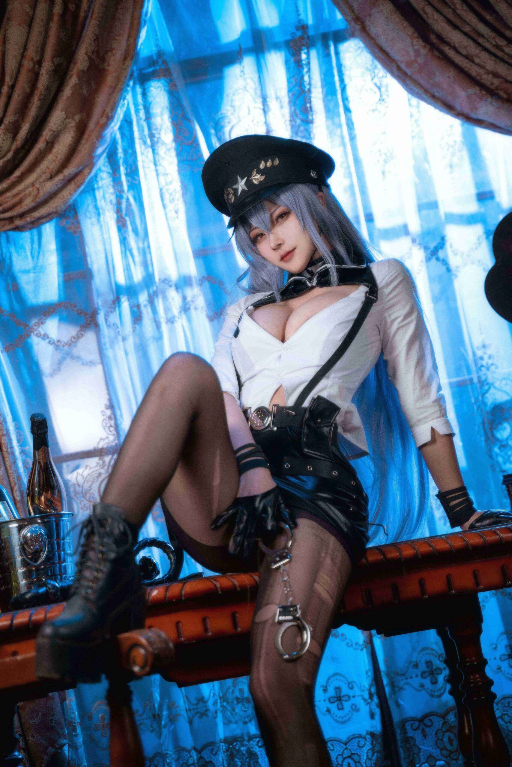 Seya-狮砸COSPLAY写真《碧蓝航线》甘古特·坚定的执行者