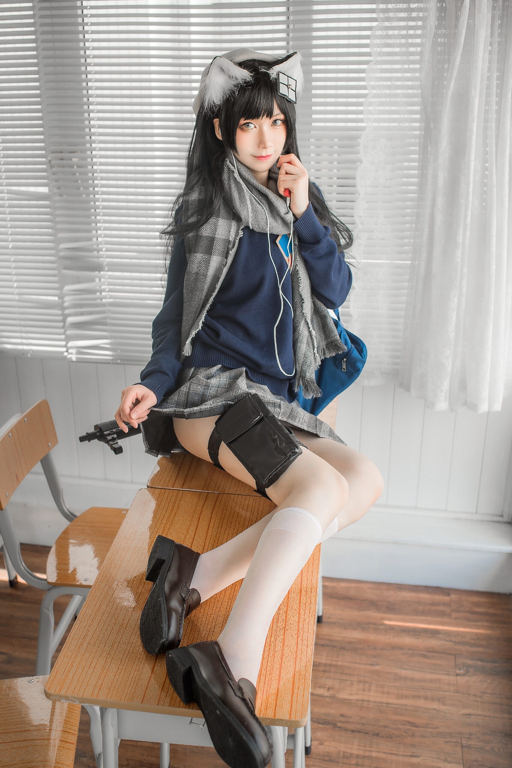 izumi泉桃子 纯白毕业季COS写真图片在线