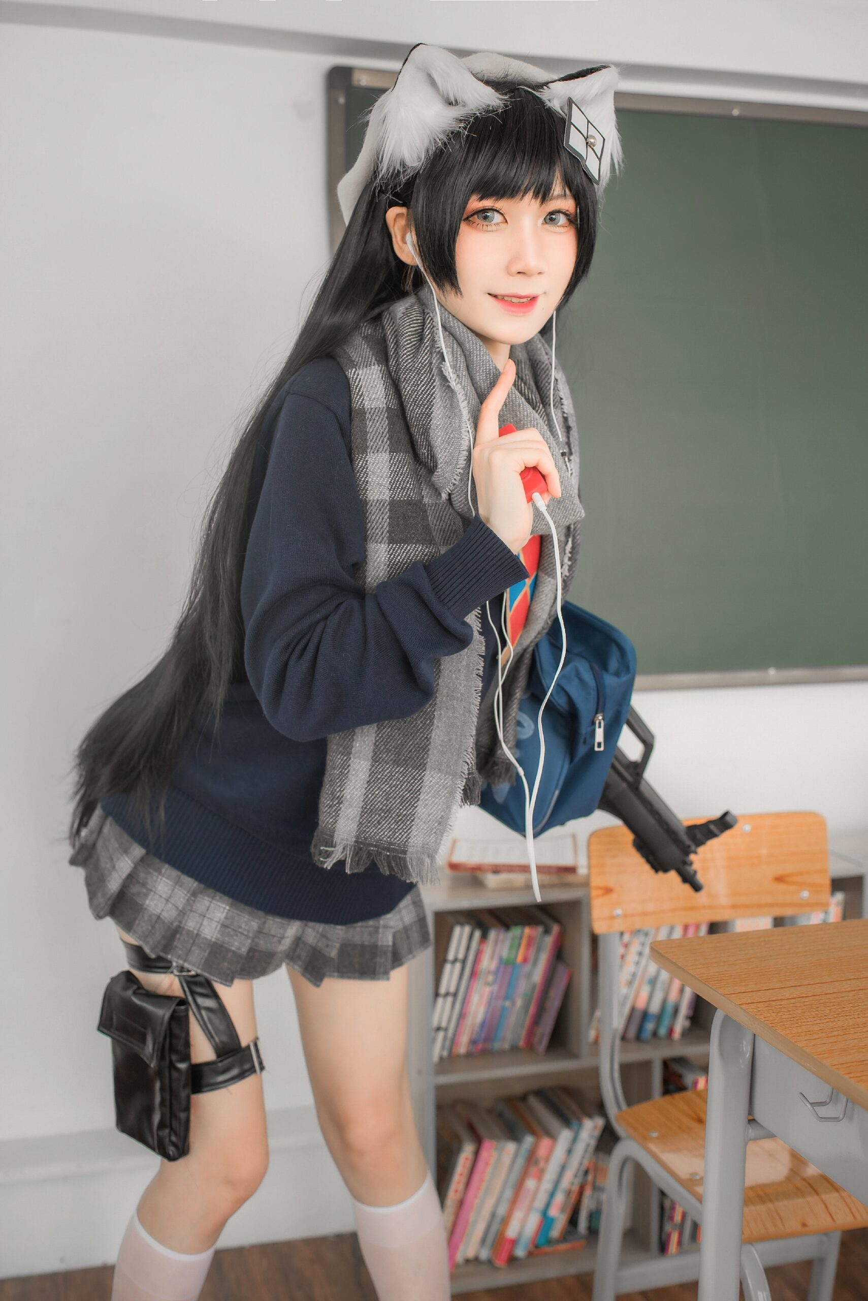 izumi泉桃子 纯白毕业季COS写真图片在线