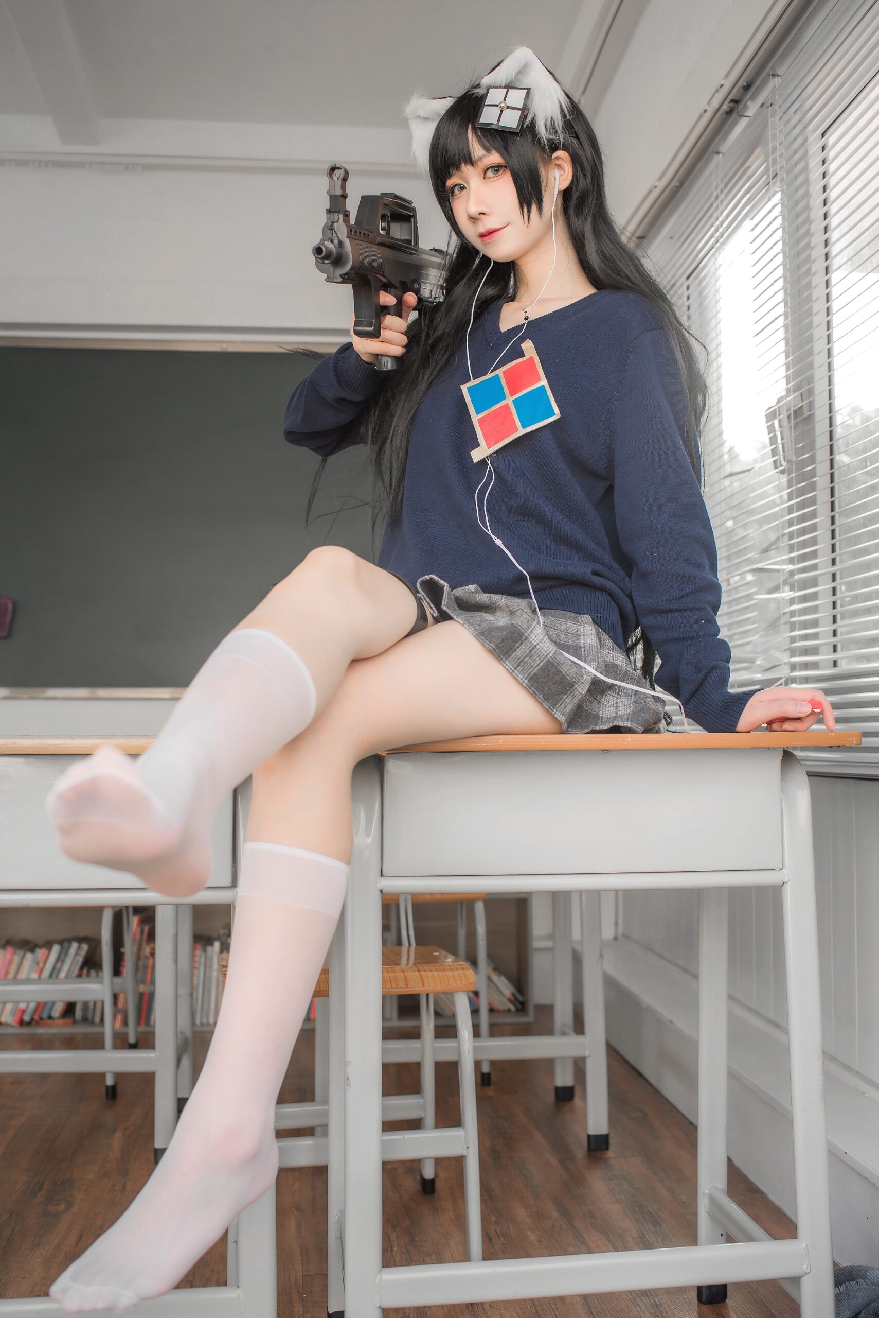 izumi泉桃子 纯白毕业季COS写真图片在线