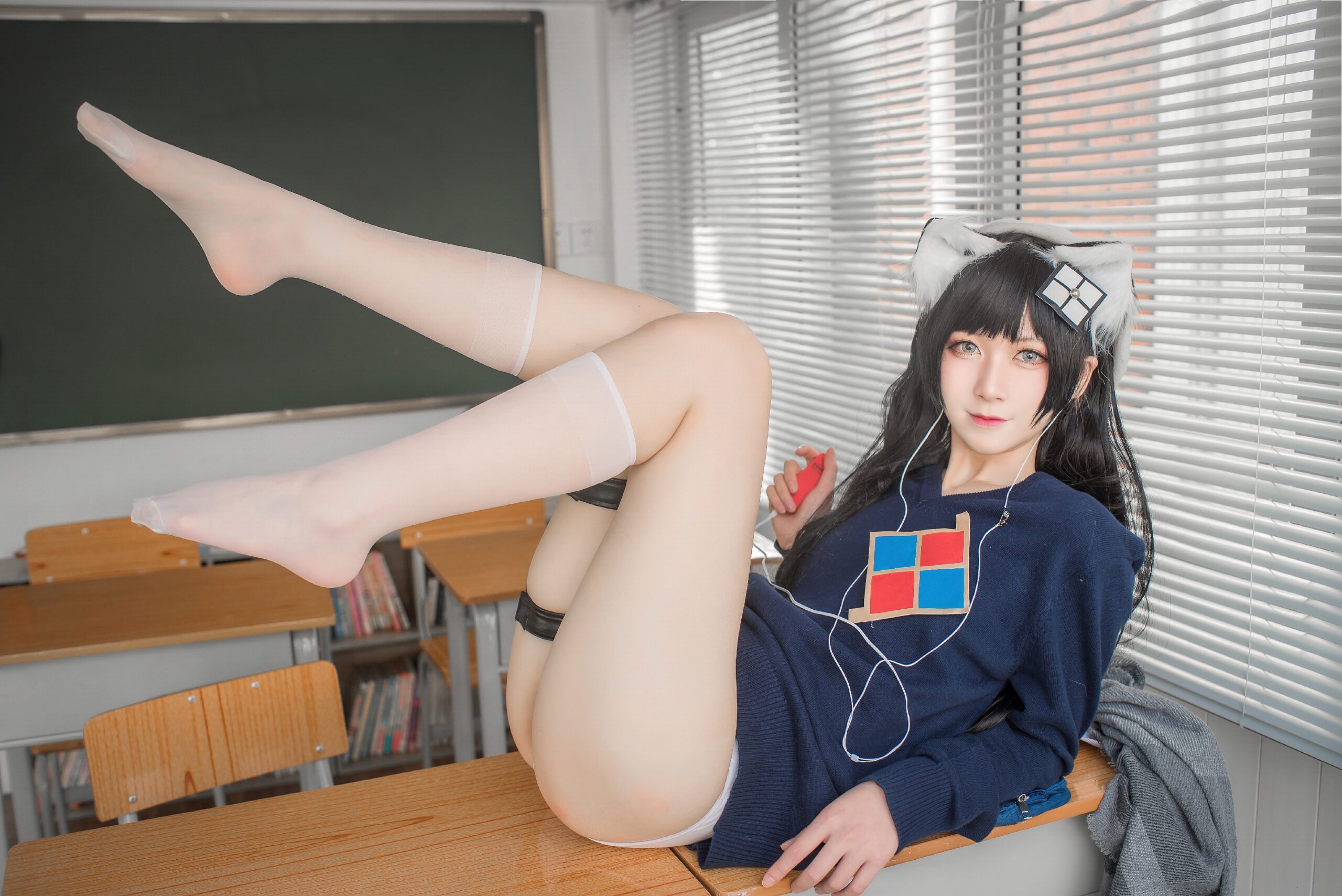 izumi泉桃子 纯白毕业季COS写真图片在线