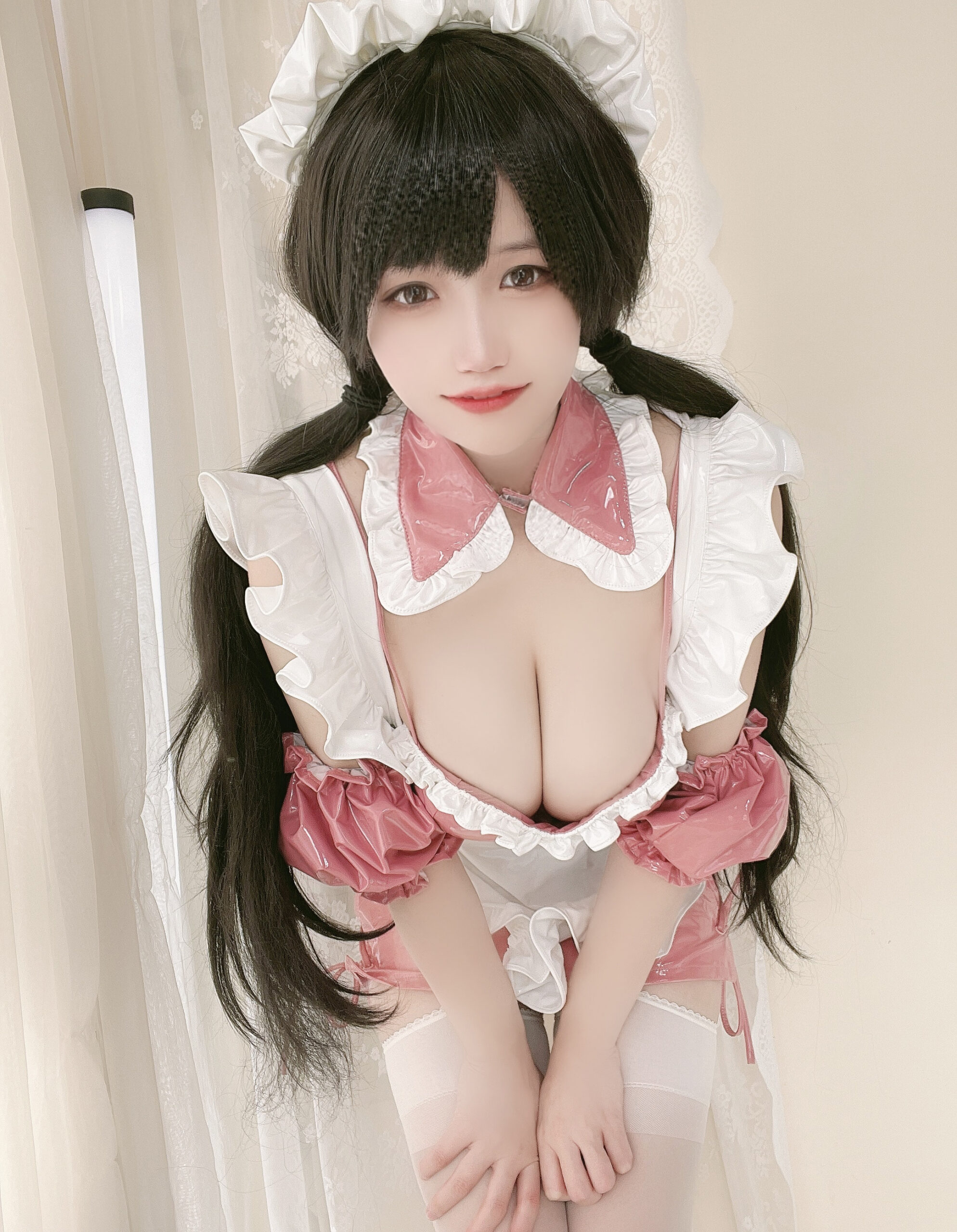 小仓千代w 粉色漆皮女仆COS写真图片图集