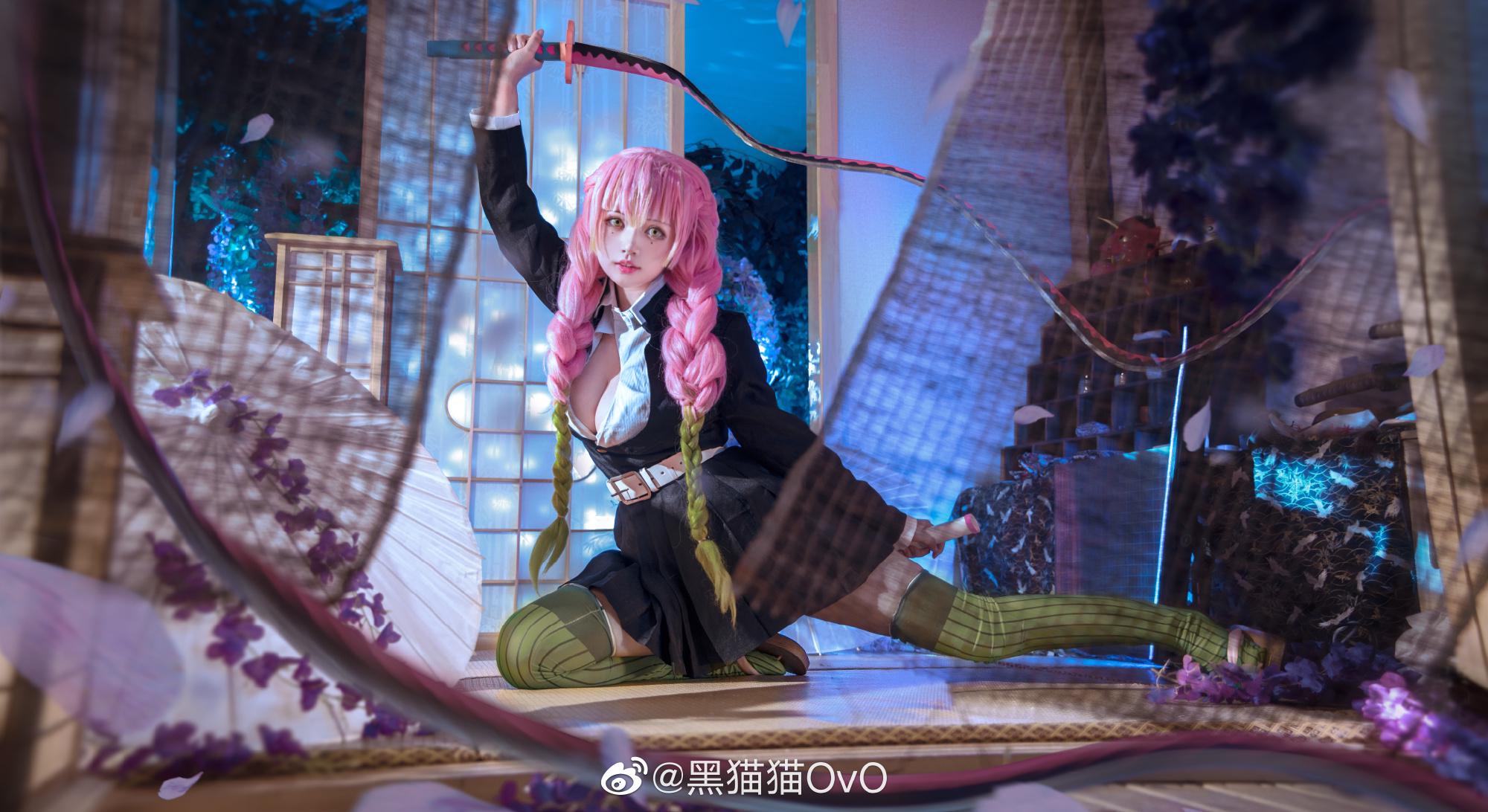 黑猫猫OvO《鬼灭之刃》“恋柱”甘露寺蜜璃COS