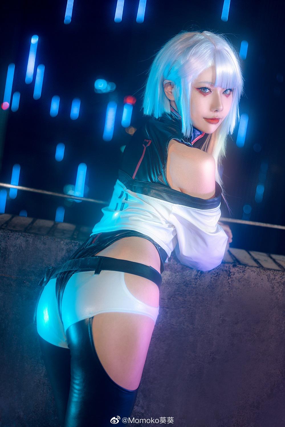 Momoko葵葵 赛博朋克边缘行者Lucy露西COS美图