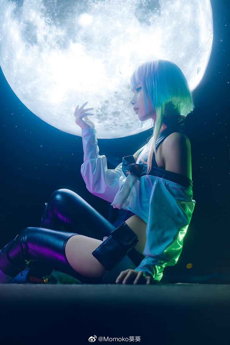 Momoko葵葵 赛博朋克边缘行者Lucy露西COS美图