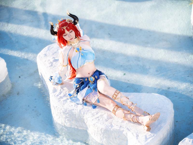 大肉丸Amiee《原神》妮露cosplay图片