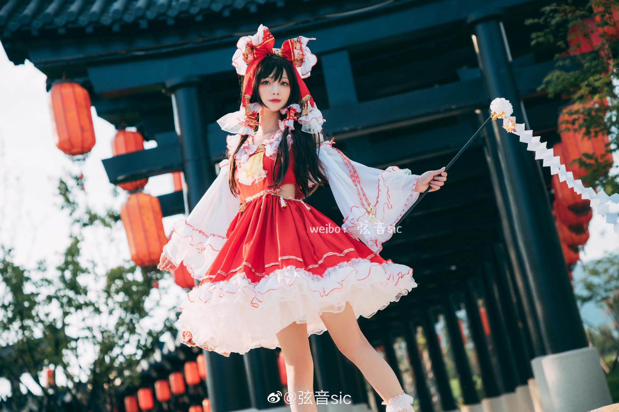 弦音sic 《东方Project》博丽灵梦COSPLAY衣服扮装