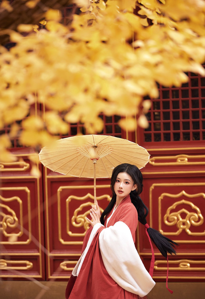 古风COSER AAAyu阿玉 最新汉服写真欣赏