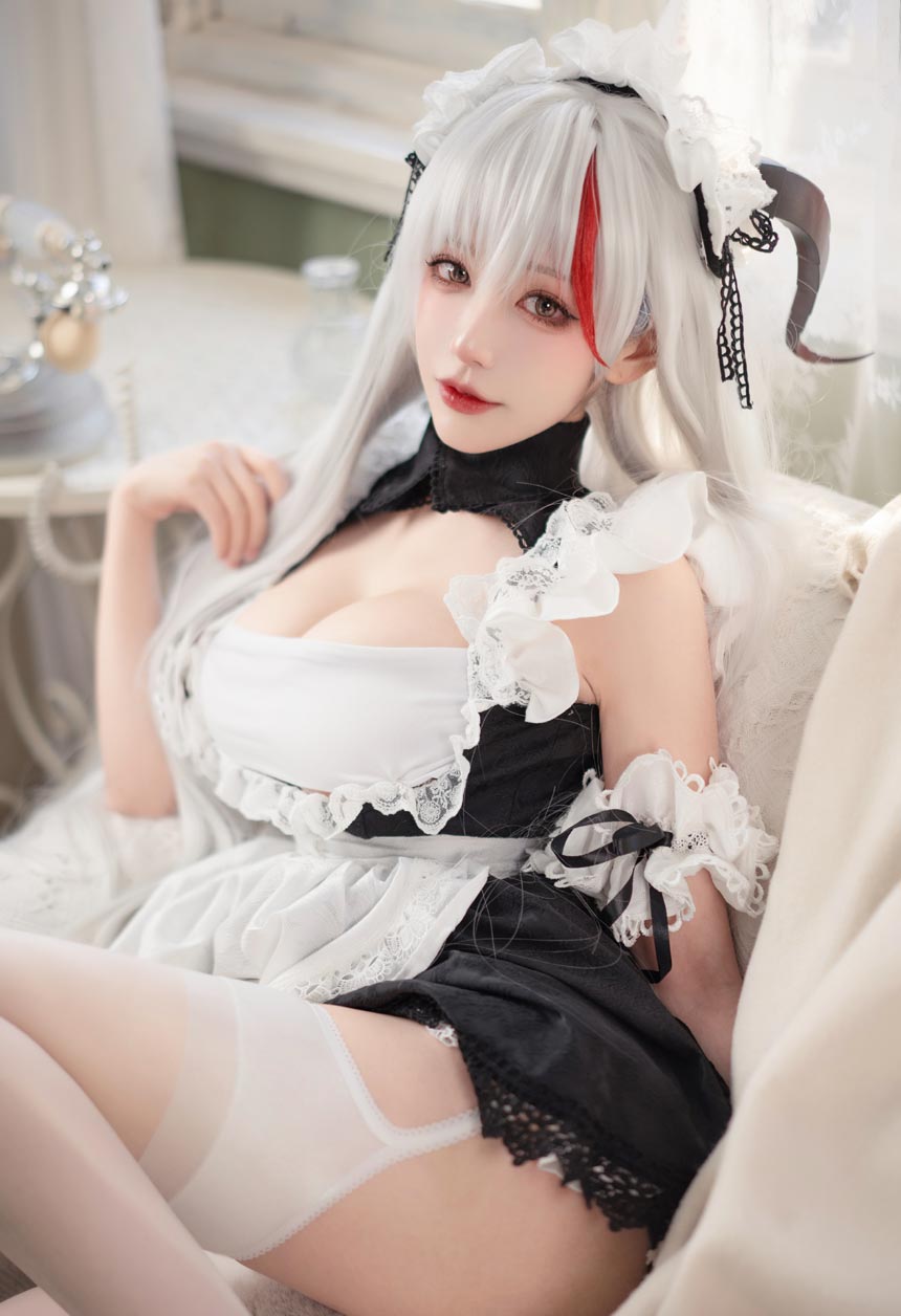 啾小妍Deer《碧蓝航线》埃吉尔女仆COS同人美图