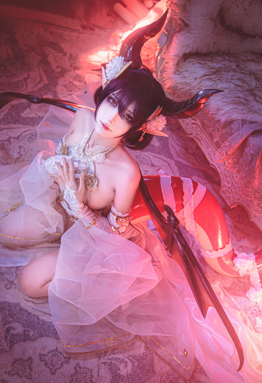 奶狮《碧蓝幻想》古蕾雅COS龙姬花嫁绝美