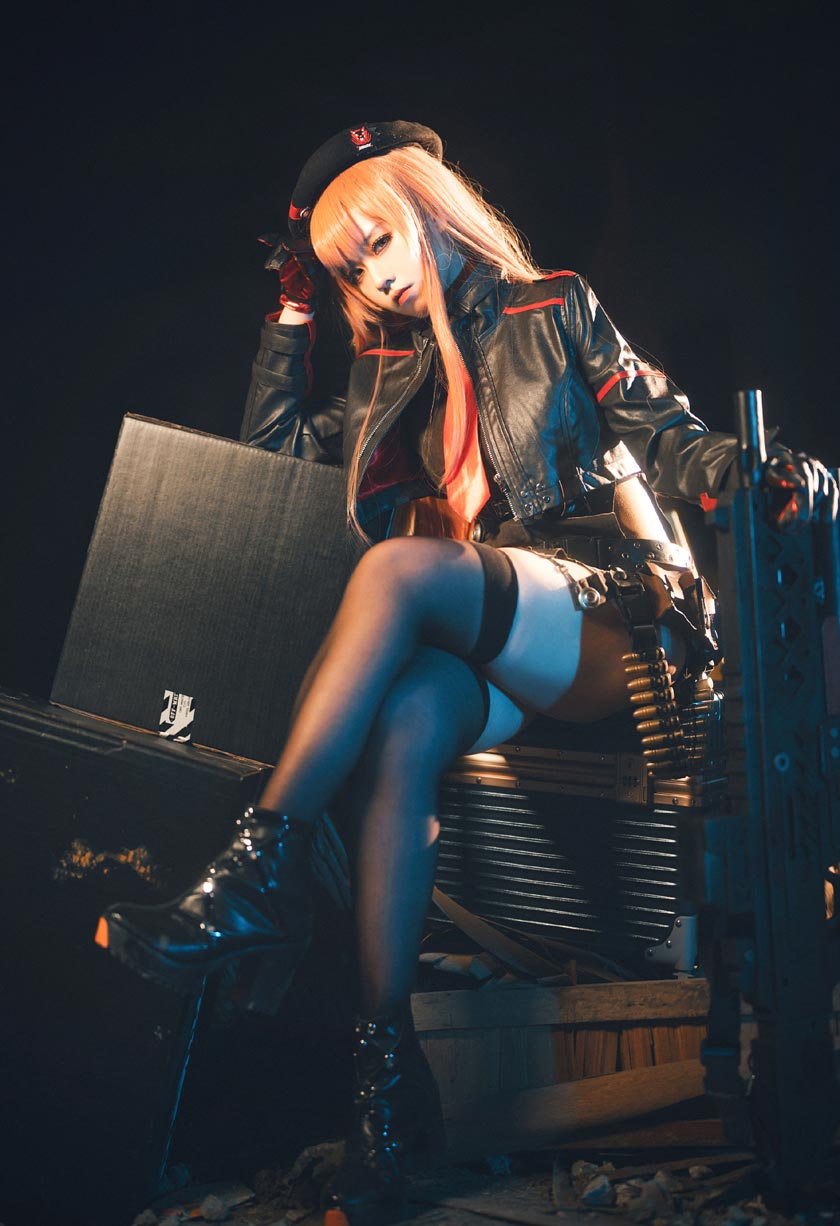 G44不会受伤COS《胜利女神：妮姬》中女战士拉毗