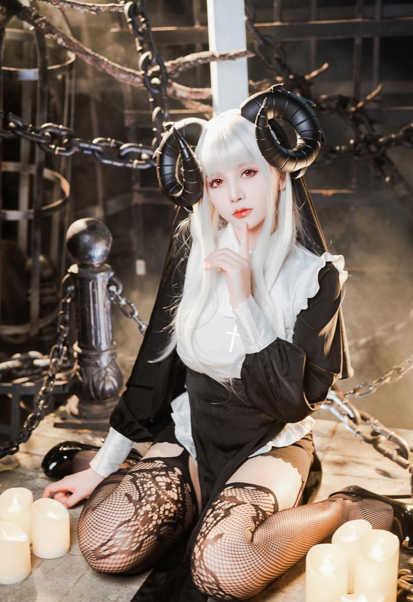秋山AkII修女COSPLAY鉴赏