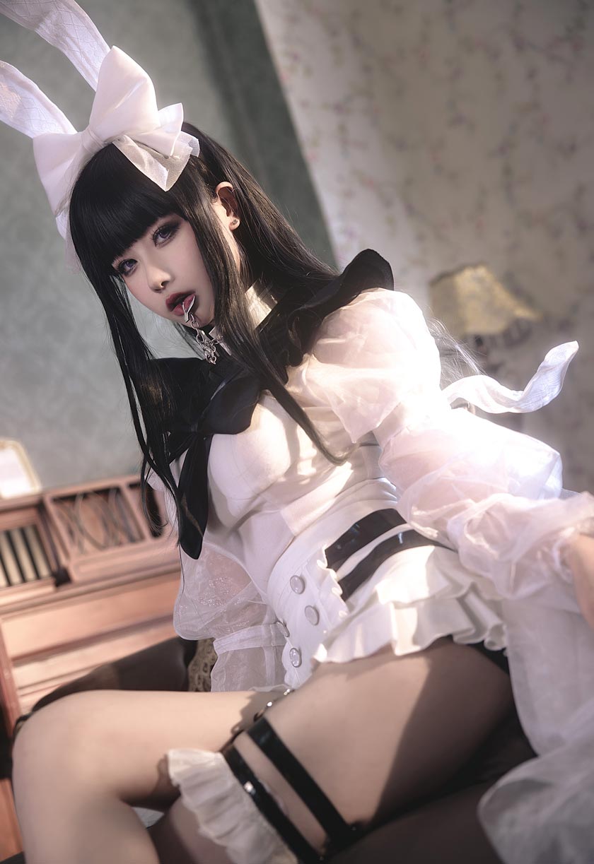 Momoko葵葵COSPLAY黑与白的平行倒映